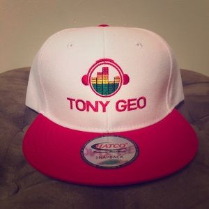 Custom design/logo hats